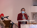 Kaarina Korhonen esitti kaksi joulurunoa.